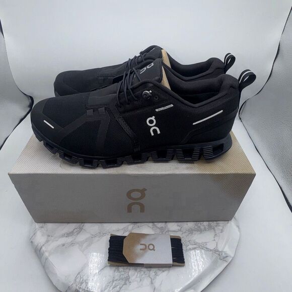 ON CLOUD Cloud 5 Waterproof All Black Sneakers-8.5 NEW! main image 7